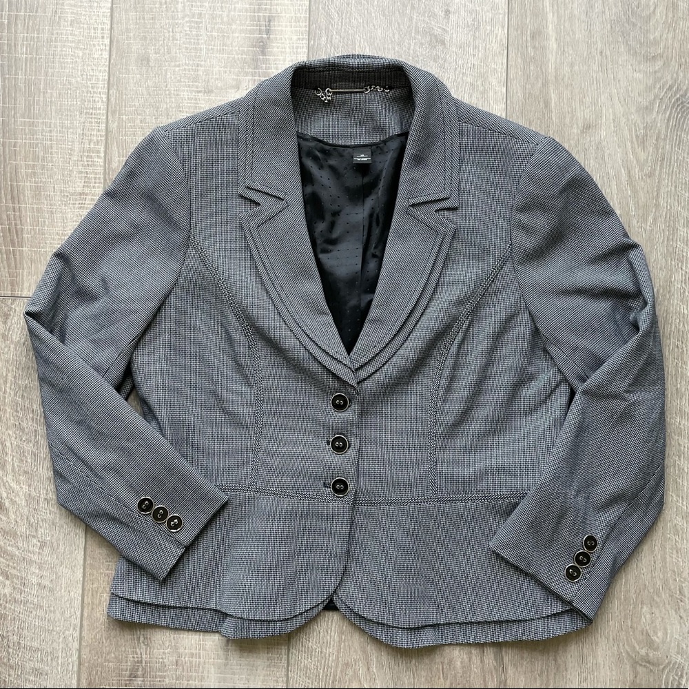 White House Black Market Gray Textured Tailored Blazer